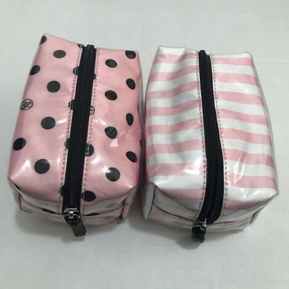 Victoria's Secret Cosmetic Bag Set of four - Picture 2 of 7